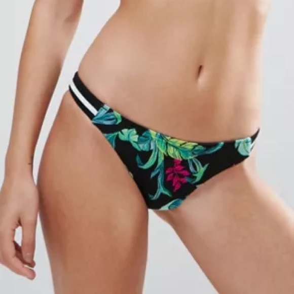 Seafolly Jungle Out There Bikini Bottom - Picture 2 of 4